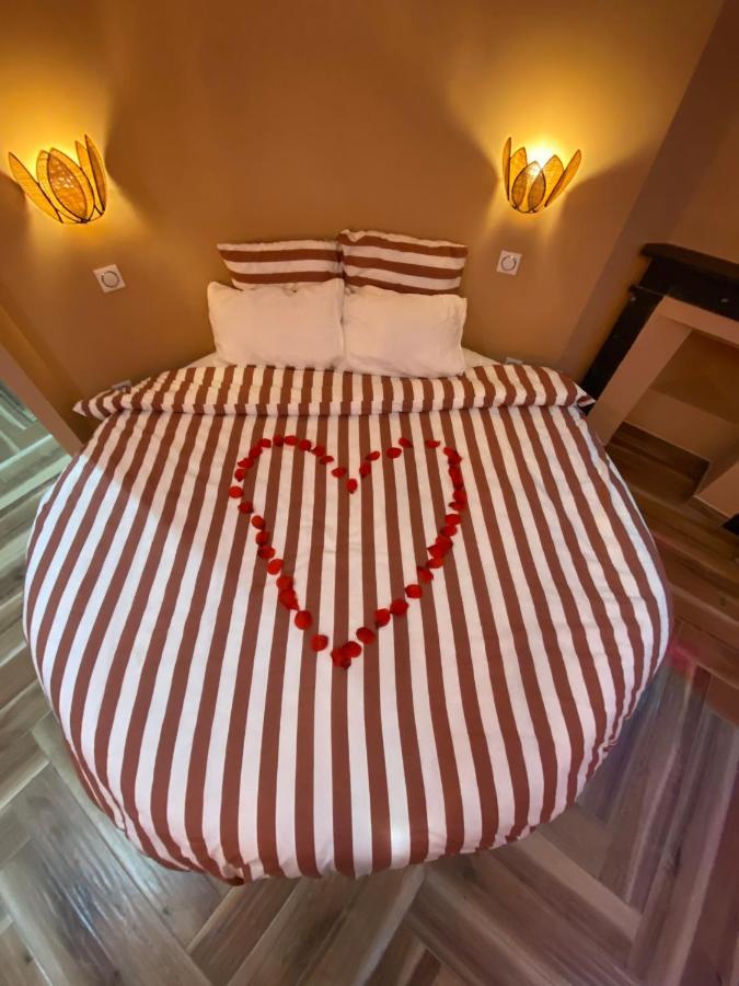 L'Enveloppe Romantique Amiens Extérieur photo